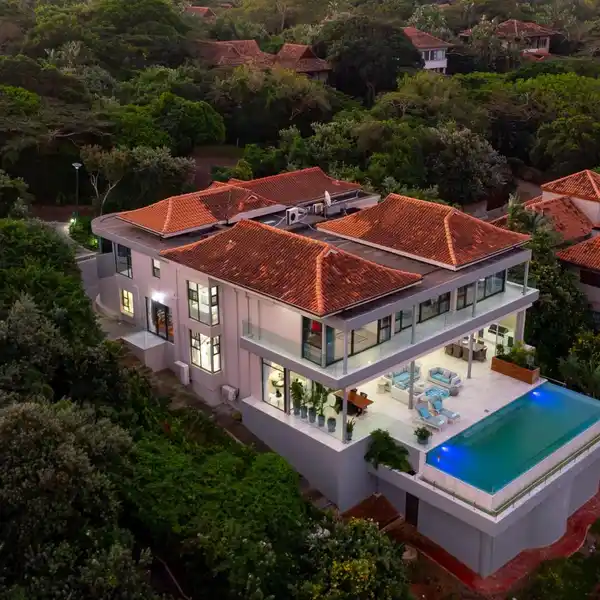 EXQUISITE RESIDENCE IN THE ICONIC ZIMBALI ESTATE