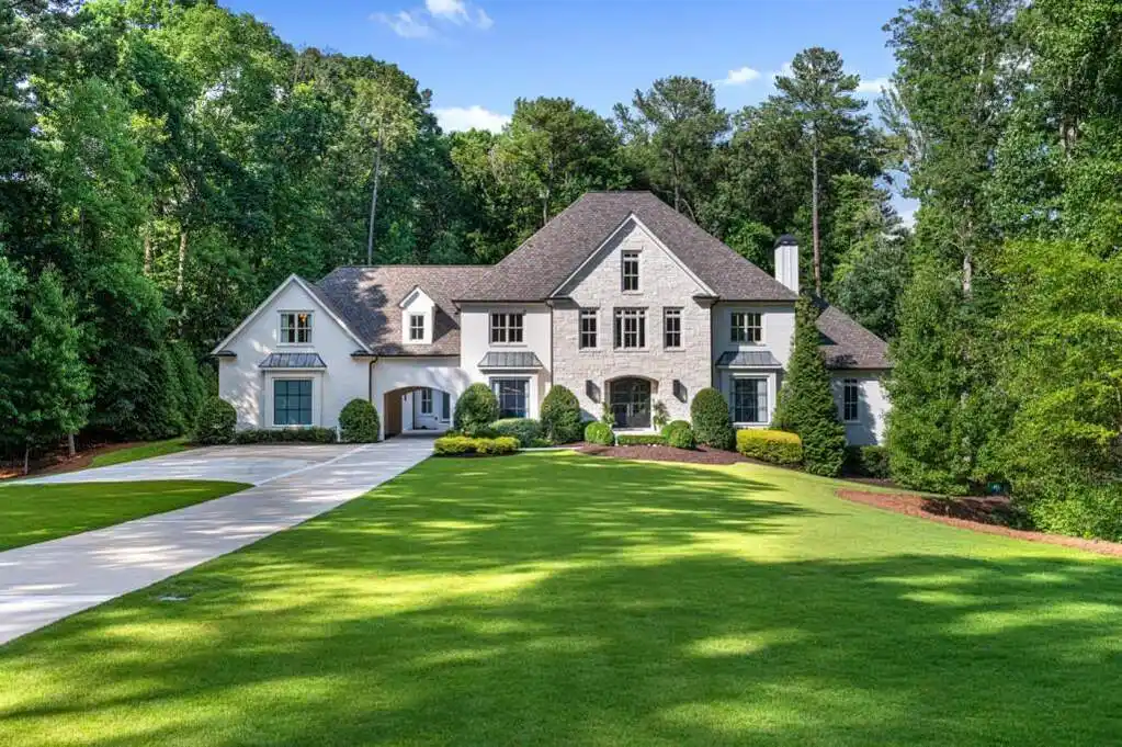 Exquisite Residence on over Two Acres