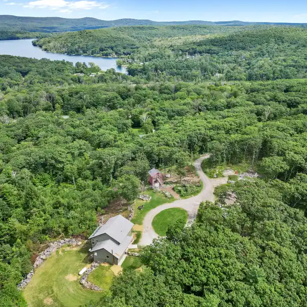 COMPOUND ON TOP OF THE MOUNTAIN
