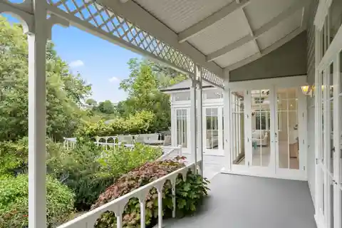 Glenholm - an Elegant Remuera Residence