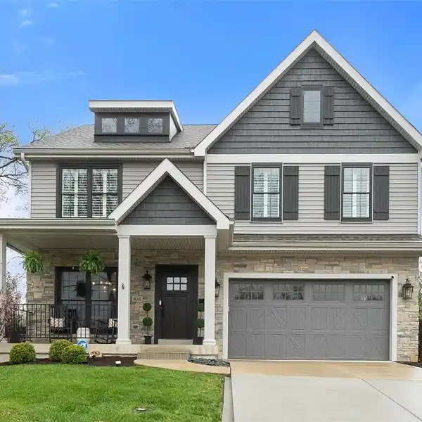 UNIQUE CRAFTSMAN HOME