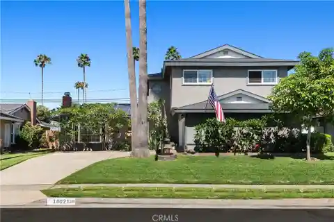 Inviting Home in a Quiet Neighborhood