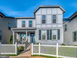 Upgraded Home in the Crest