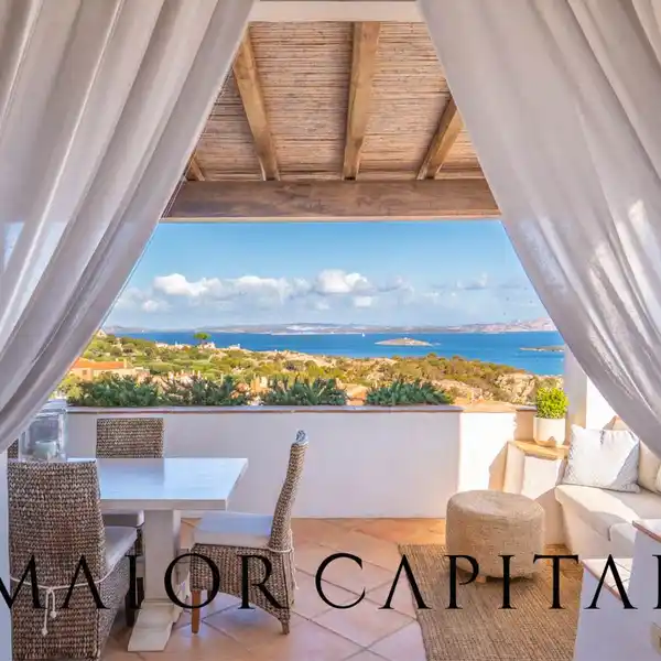 EXCLUSIVE PENTHOUSE  IN LISCIA DI VACCA