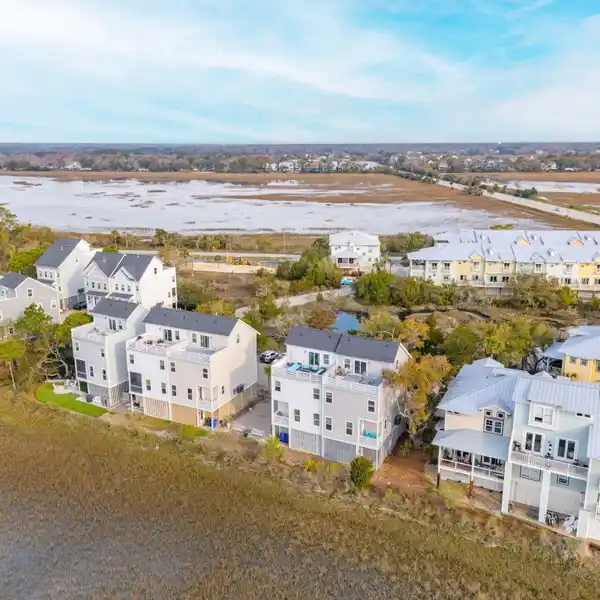DREAM TOWNHOUSE NEAR FOLLY BEACH