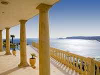GLAMOROUS NEW VILLA IN AN EXCLUSIVE SETTING