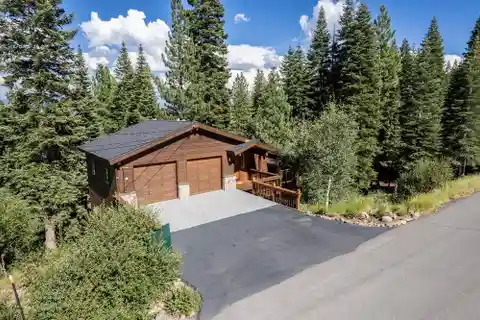 Beautiful Home Full of Wonderful Features