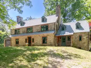 Vintage Estate for Equestrian and Nature Lovers