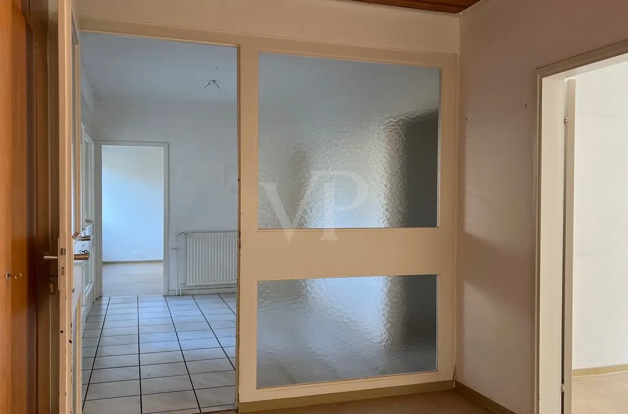 Small Image