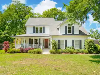 Traditional Lowcountry Home in Desirable Clearview