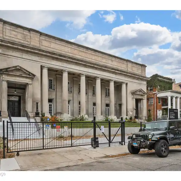 HISTORIC CHURCH REIMAGINED AS LUXURY TOWNHOME