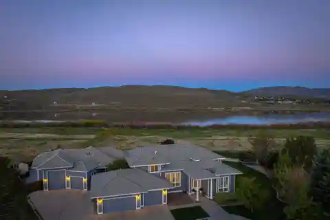 Private Retreat in Exclusive Old Washoe Estates