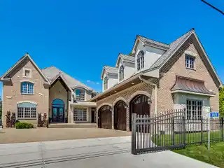 Grand Lakefront Estate with Exceptional Amenities