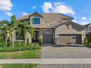 Stunning Stonewater Model in Shoreview