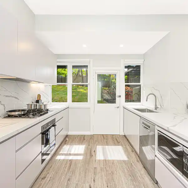 SPACIOUS LIGHT-FILLED PROPERTY