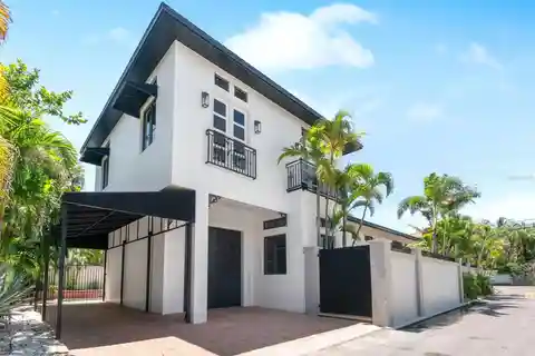 Move-In Ready Coastal Gem on Siesta Key