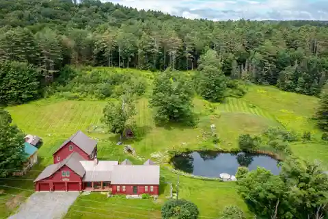 Exquisitely Renovated 1834 Farmhouse