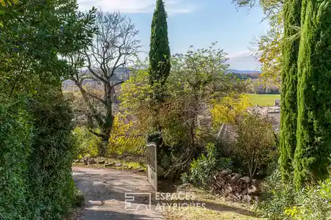 Idyllic Setting Where Serenity and Sensory Pleasure Await