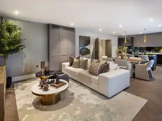 Ground and Lower Floor Duplex Apartment