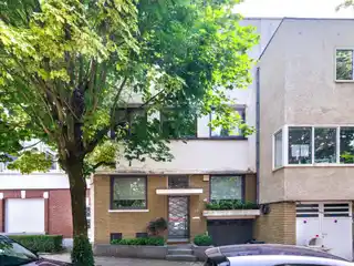 Architect-Designed Treasure with Sunny South Garden