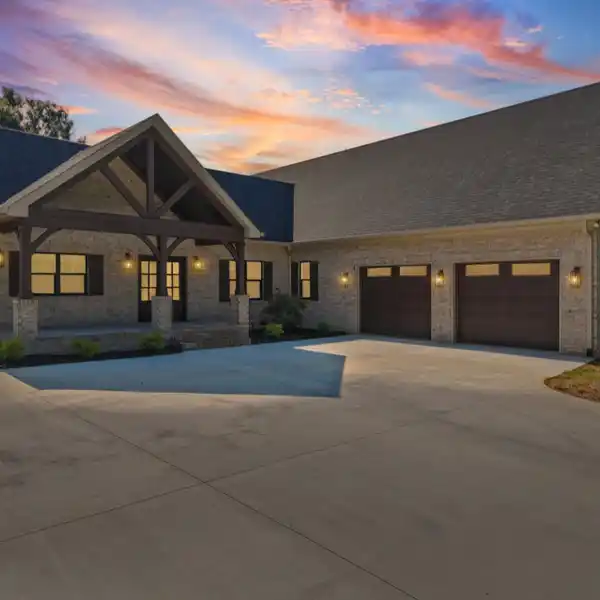 BRAND NEW HOME ON 1.4 ACRES