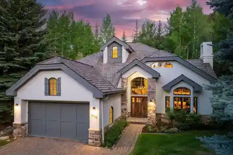 Charming Home in the Greens Neighborhood