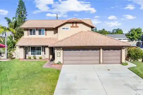 Outdoor Entertaining with Lush Garden and Fruit Trees