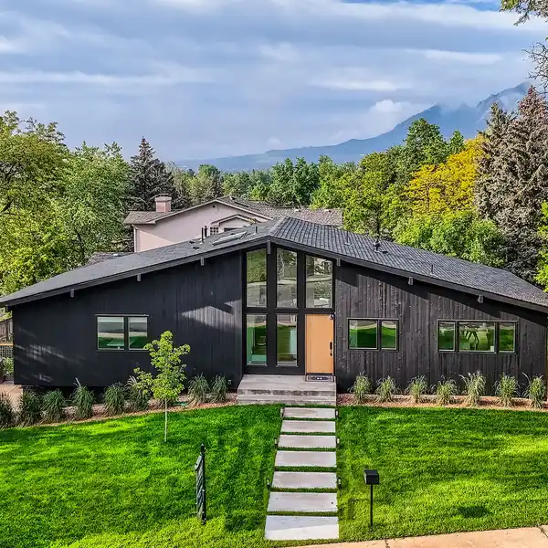 MID CENTURY BEAUTY WITH MODERN LUXURY FINISHES