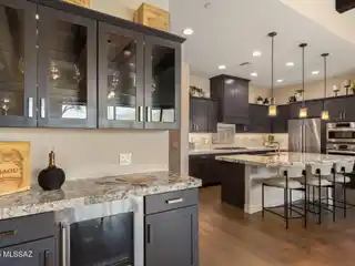 Upgraded Golf Villa with Captivating Mountain Views