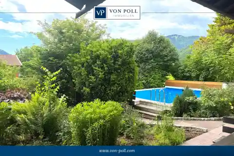 Country Home in Beautiful Location