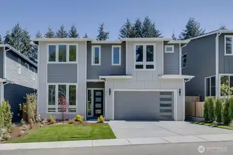 New Five Bedroom Home in Kinsley Heights