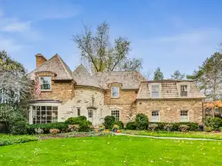 Elegant Home on 1.5 Acres in Glenayre Park