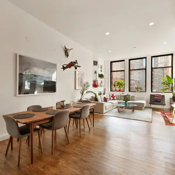 EXPANSIVE LOFT-STYLE ONE BEDROOM