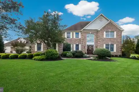 Modern Comforts on Private Acreage Retreat