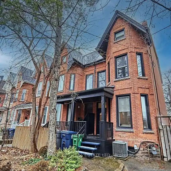 LOVELY VICTORIAN HOME