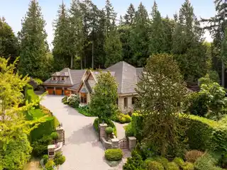 Remarkable Gated Mansion in a Prestigious Location