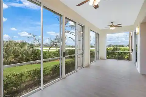 Beautifully Updated Home in the Hamptons Condominium