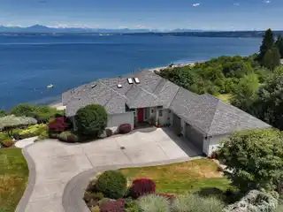 Rare Find with Sweeping Panoramic Vistas