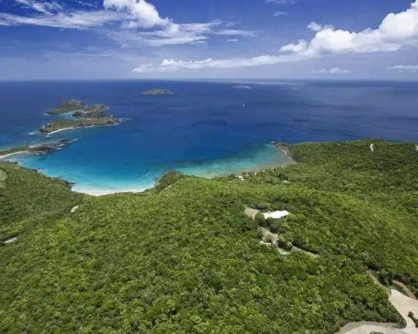 THREE-PLUS-ACRE PARCEL OVERLOOKING SANDY BEACH