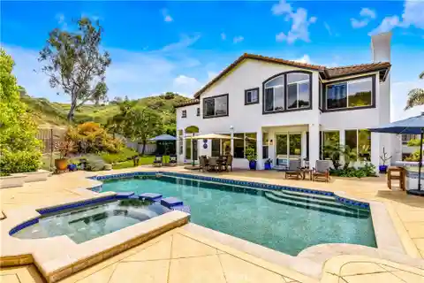 Exceptional Home in Harbor View