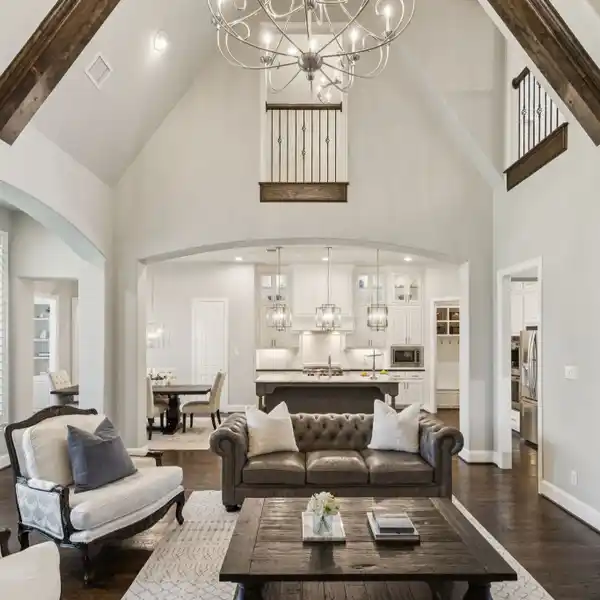 TIMELESS ELEGANCE MEETS TRANSITIONAL DESIGN IN WHITLEY PLACE