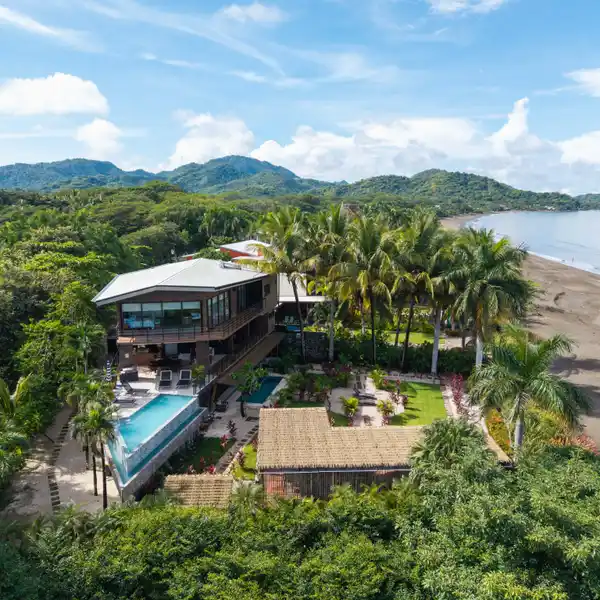 BREATHTAKING OCEANFRONT LUXURY GEM