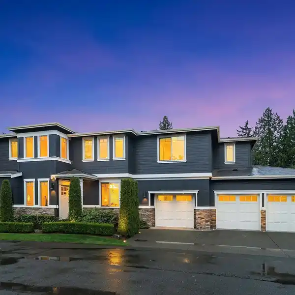 EXCEPTIONAL HOME WITH AN IDEAL PLAN