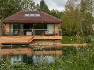 Luxury Lakeside Living