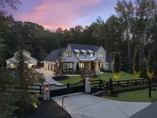 Meticulously Crafted Modern Farmhouse Estate