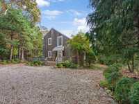 COMFORTABLE HOME IN THE NEAR NORTHWEST