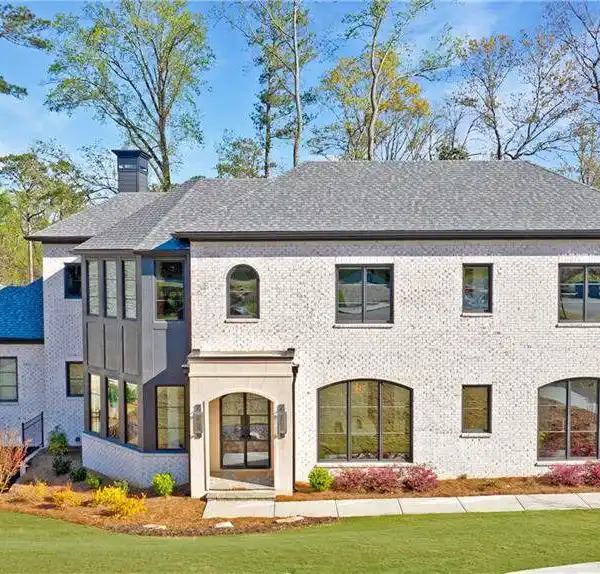 METICULOUSLY MAINTAINED HOME IN NORTH BUCKHEAD