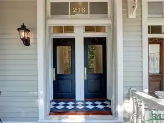 Renovated Victorian District Jewel