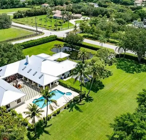 ULTIMATE RURAL RETREAT