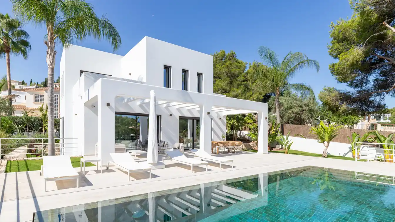 Three-floor Haven Amidst Enchanting Gardens